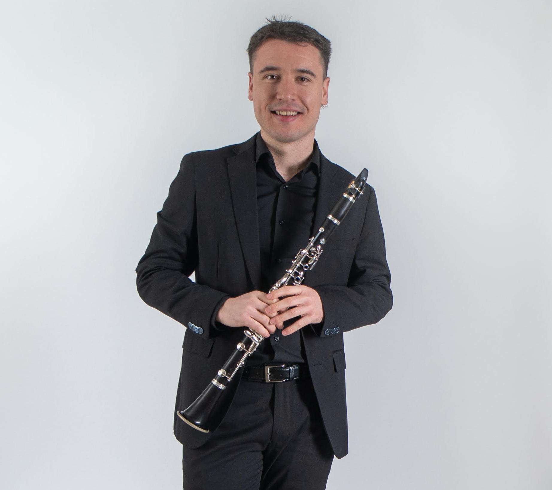 JAVIER LÓPEZ - PROFESOR DE SAXOFÓN Y CLARINETE_ Academia Élite